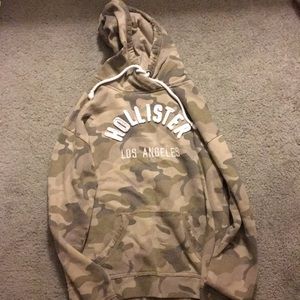 Hollister camo hoodie